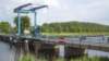 2012 HWK 018_small.jpg